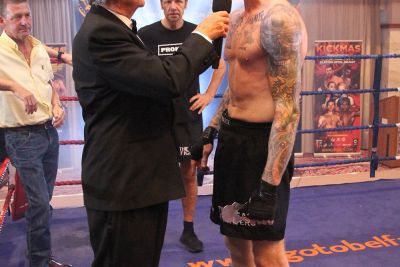 Darren talking with MC Mr Gary Gillespie at the end of his match 