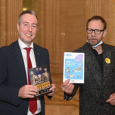 First Minister Paul Givan talks with Billy Murray about ProKick's Urban Villages project and about make a visit to the site in the near future. After wishes both teams best wishes for the un-coming match on Saturday the 27th Nov.