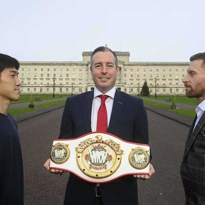 The protagonists Face-to-Face with N,Ireland's First Minister Mr Paul Givan the man in the middle. All ahead of the WKN world welterweight title fight