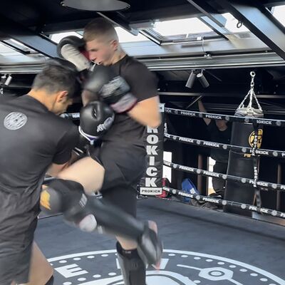 Finishing off the afternoon and the crowd gathered were treated to 3 x 2 minute rounds of sparring between ProKick’s own Jay Snoddon and Iranian professional kickboxer Abbas Khorrami.