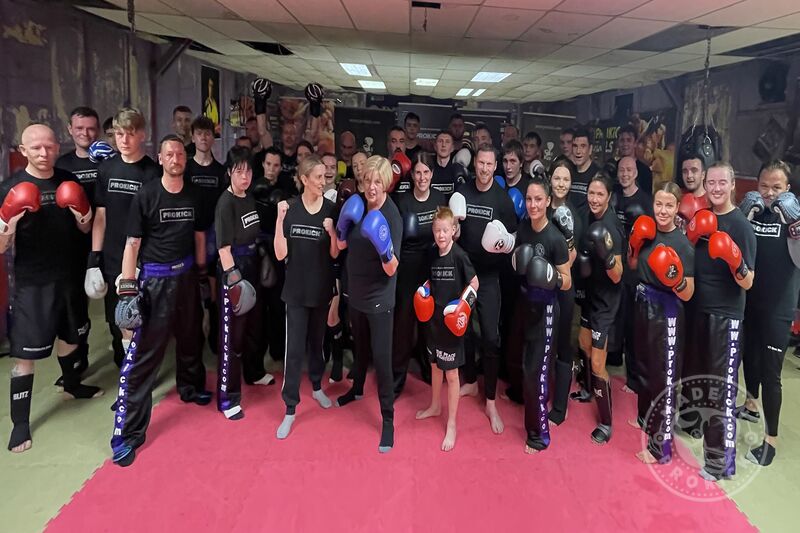 ProKickers were out in their droves to leave their last drops of sweat on the mats of Wilgar Street before we depart to pastures greener - the class were put through a tough last session on Friday 29th July at 6pm-7pm