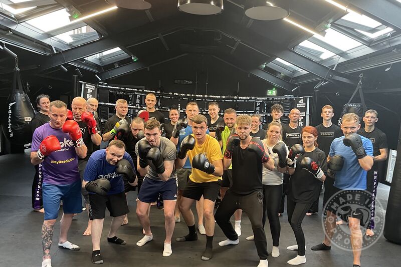 This squad completed their starter course on Thursday 3rd August at 8pm. A BIG Well done team that was a tough no-nonsense final session which had the team pushed on the pads courtesy of a senior class.