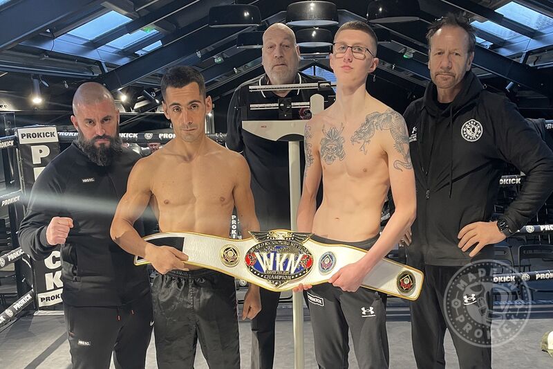 Main Event Weigh-In - Championship weight is 60.1kg and the defending champion Jay Snoddon took to the scales first weighing in at 59.8kg. The challenger, Damiano Vacca from Sardinia stepped on the scales and came in overweight at 61.9kg.