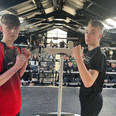 WKN Low-Kick Light-Contact Rules 2x2 Min Rounds 60.kg Max Murray 13yrs (ProKick) VS Nathan Ewing 14yrs (Golden Dragon, Loop)