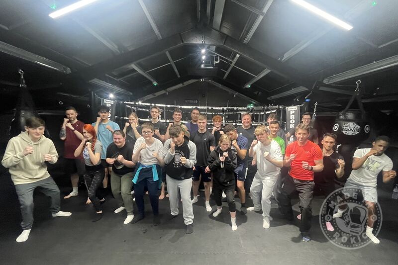 We extend a warm welcome to all the individuals featured in the photo, as they join us at the ProKick gym. Our primary objective is to support you in achieving a healthier and more active lifestyle.