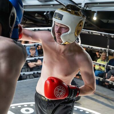 Matthew Agnew (ProKick)  shoots another right hand on Matthew Lennon (Larry BlackDragon Cavan) WINNER POINTS. In their Low-Kick Rules 72-74kg 3 x 2 rounds