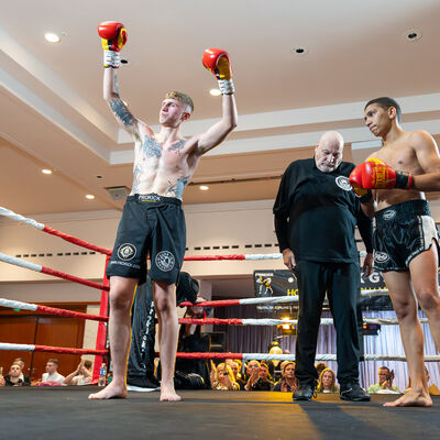 WKN Professional Super Fight K-1 Oriental Rules 3x3 - 64.kg Jay Snoddon 63.7kg (Irish Champion) vs. Demir Dimchev (Cyprus Champion)