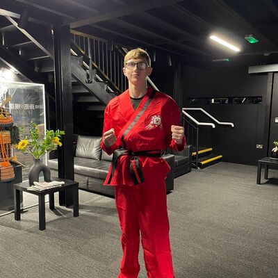 8d5ae79b 35d2 4fb6 8928 83077da3ac2e