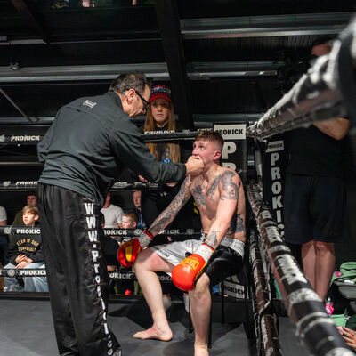 Jay Snoddon (ProKick) Vs Liam Alford (Shannon kickboxing club)