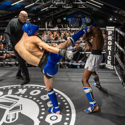 Redouan El Aouad WINNER (Sokudo Gym, Holland) vs. Alan Ginson (Birr Kickboxing)