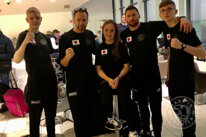 Team arrive in Amsterdam airport