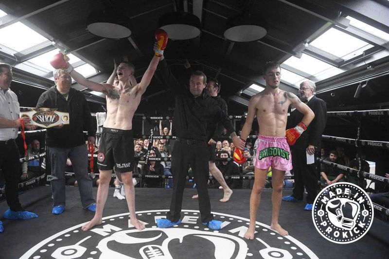 The MC announced ......and the New! What a fantastic five round display from Snoddon who wowed those in attendance as he faced the tough Swede, Sam Wingqvist. Snoddon now a two-time WKN European champion