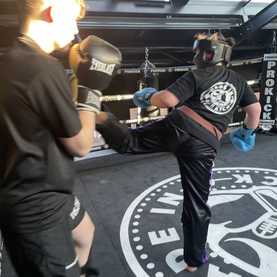 Completed the sparring sessions, 5x2 min round each with a fresh ProKicker every round No.7
