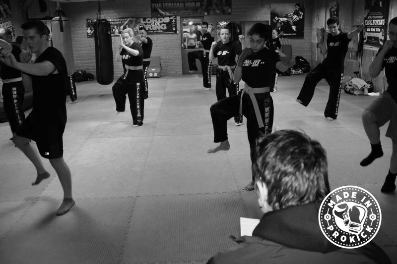 Level 1 & 2 Yellow and Orange belts class working together