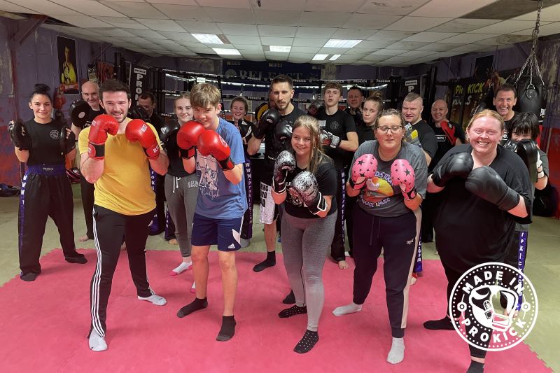 Finished 6 Week At ProKick - It all happened last night Thursday 11th November @ 8pm . The class were put through their paces, recapping what was learnt over the last 5 weeks, finishing with a basic glove session.