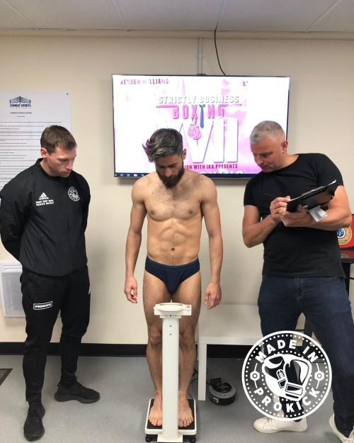 #JohnnySwiftSmith overseeing the weigh-ins as he leads the team in Birmingham helped by chief sparring partner James Braniff.